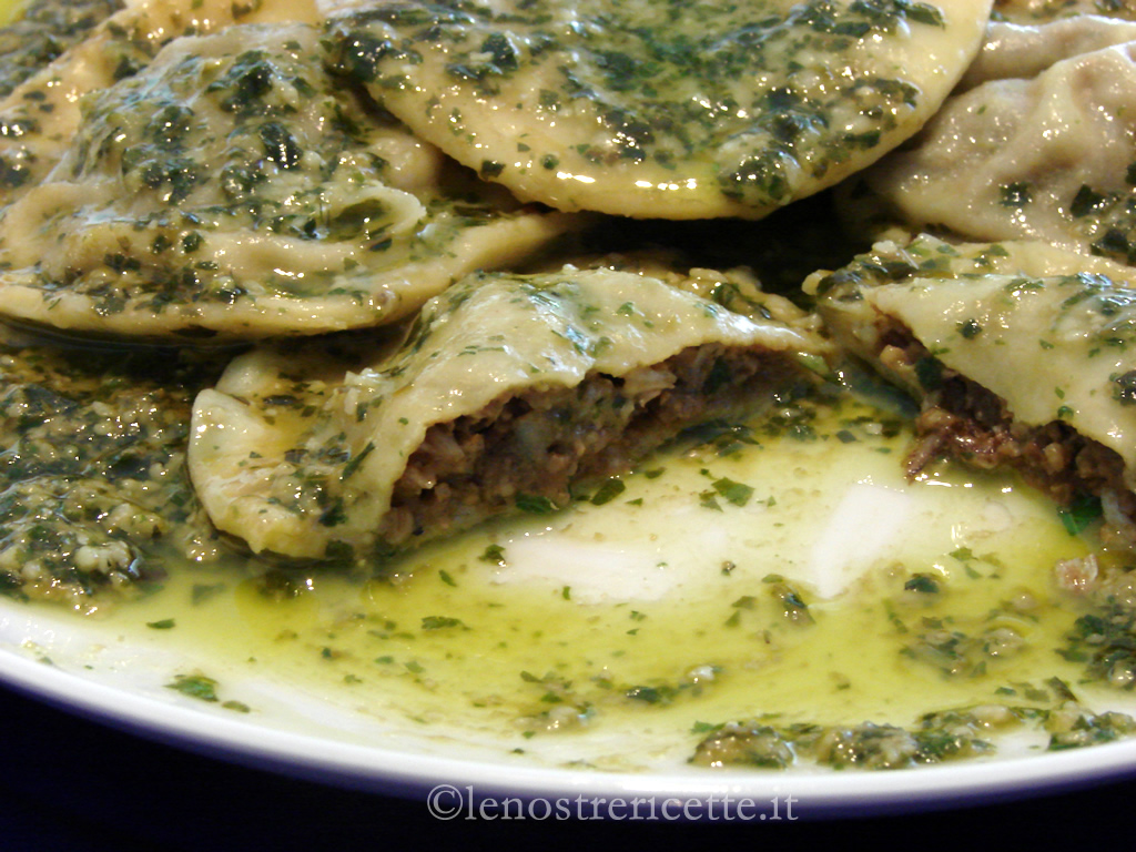 Tortelloni di Cozze al Pesto